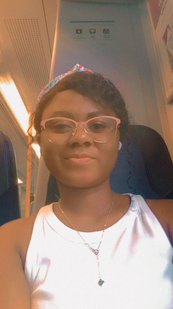 Elizabeth Eshun — portrait photo